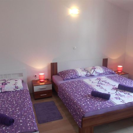 Apartment Cherry Kastela Exterior photo