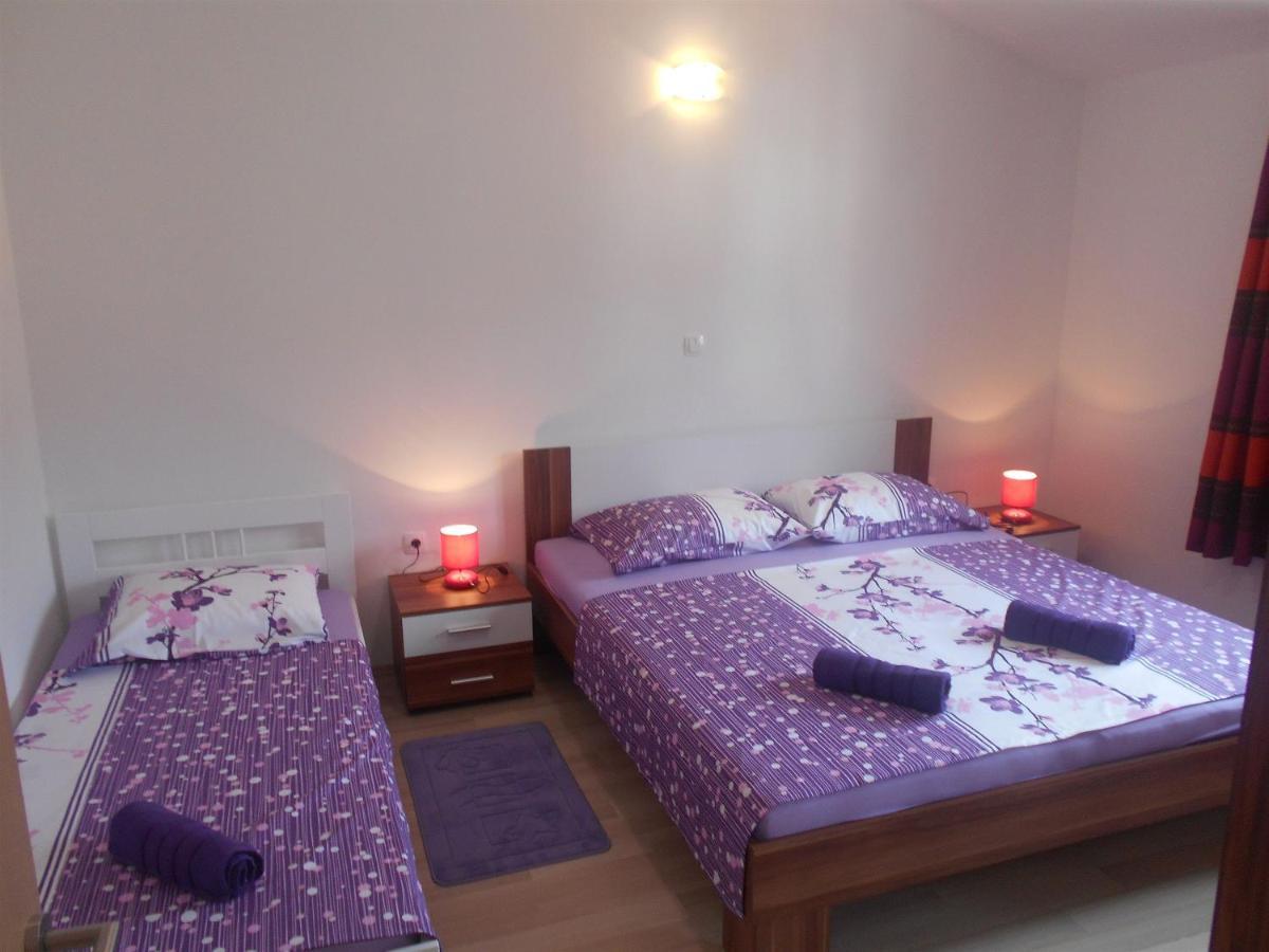 Apartment Cherry Kastela Exterior photo