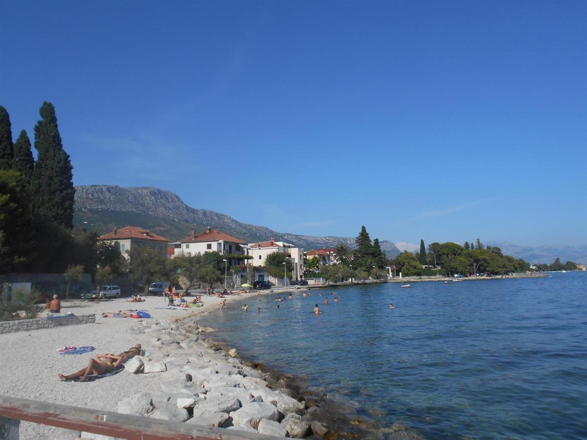 Apartment Cherry Kastela Exterior photo