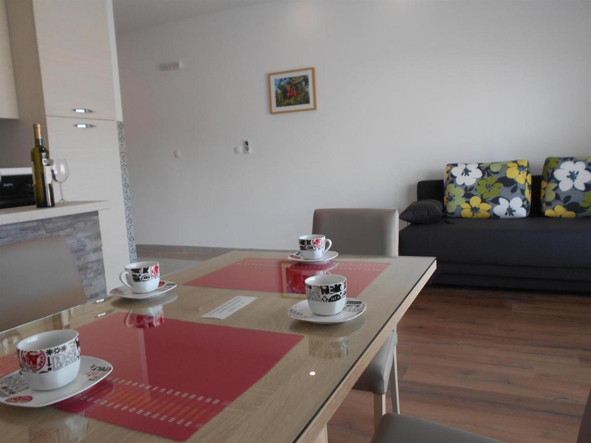 Apartment Cherry Kastela Exterior photo