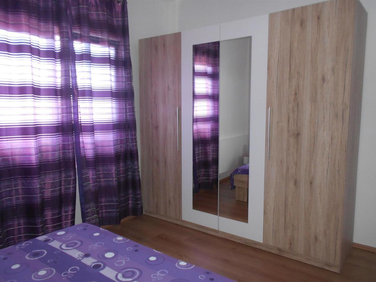 Apartment Cherry Kastela Exterior photo