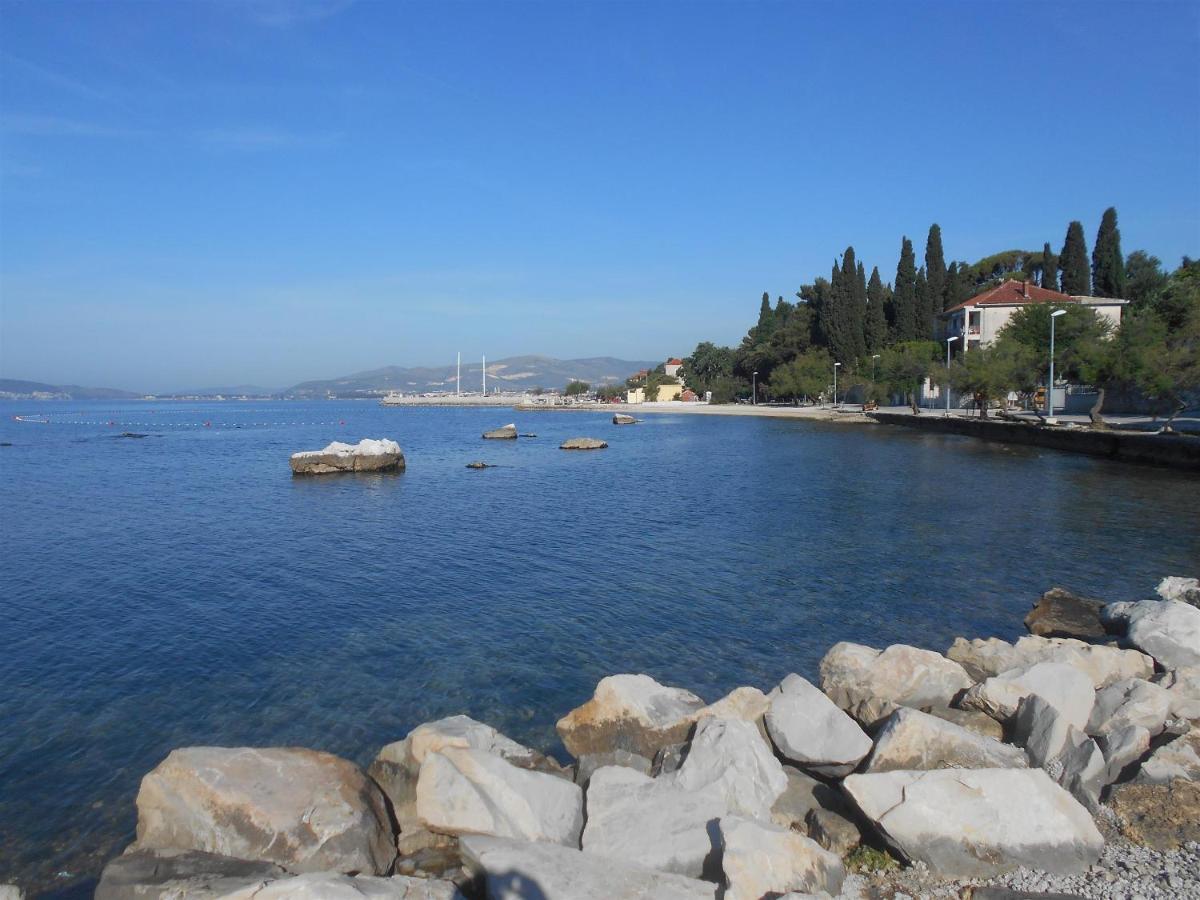 Apartment Cherry Kastela Exterior photo